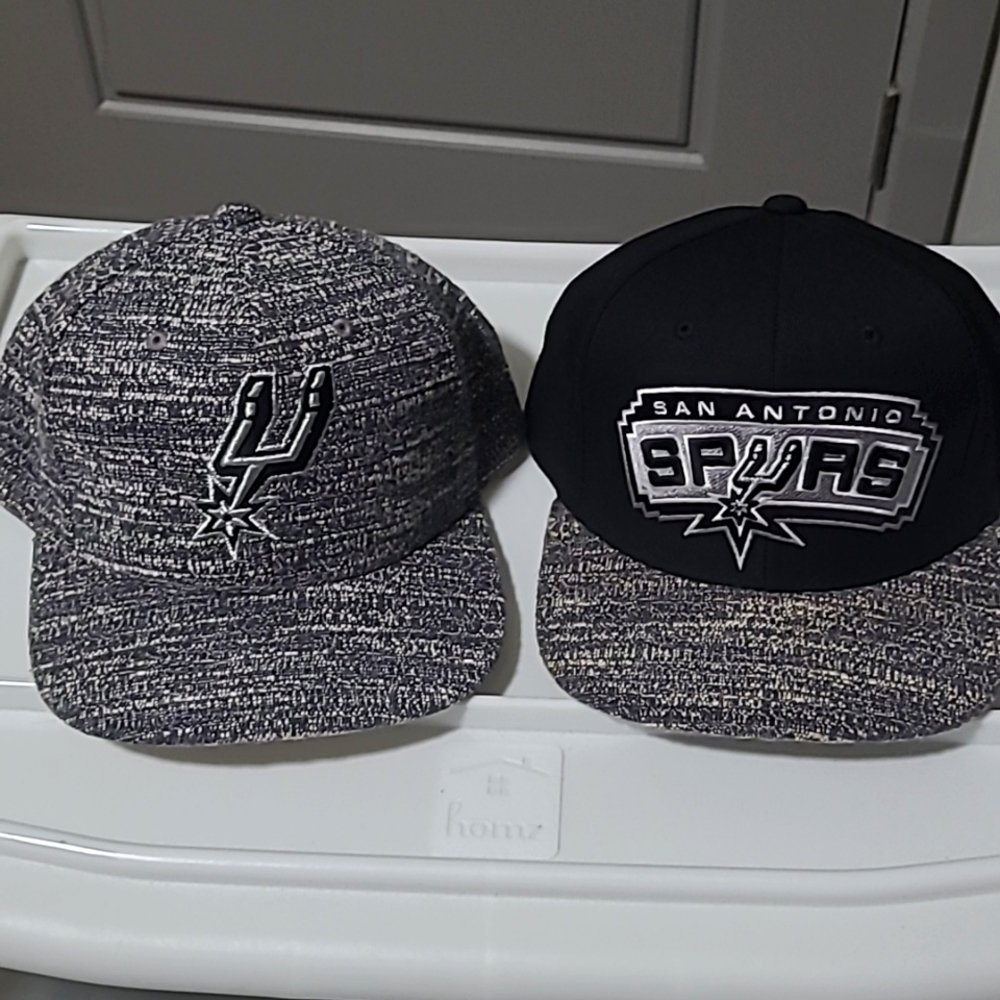 Mitchell & Ness Spurs caps